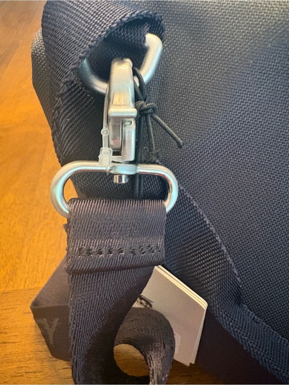 Stanley Black Insulated Lunch Cooler Bag with Shoulder Strap - Picture 6 of 8